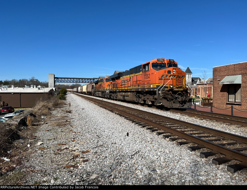 BNSF 7252